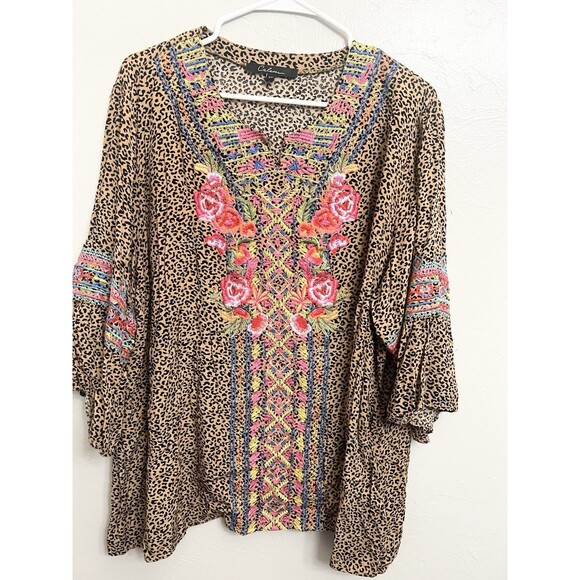Calessa top Size 1x embroidered floral animal print aztec festival peasant art - Picture 2 of 7